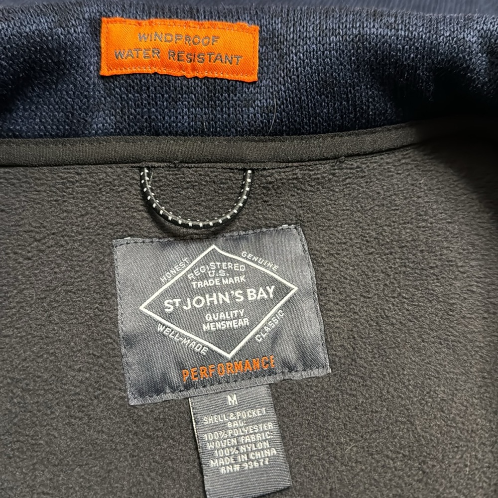 St. John’s bay windproof water‎ resistant navy blue jacket medium - Picture 6 of 6